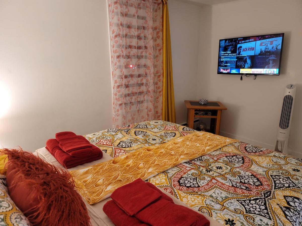 אדמונדסטון Vibrant Apartment In The Heart Of The Town מראה חיצוני תמונה