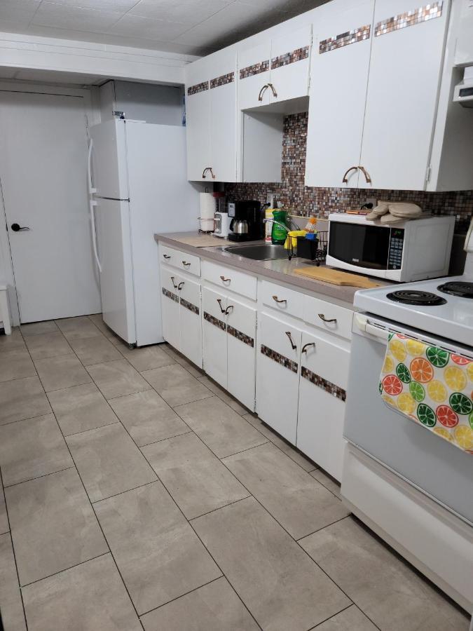 אדמונדסטון Vibrant Apartment In The Heart Of The Town מראה חיצוני תמונה